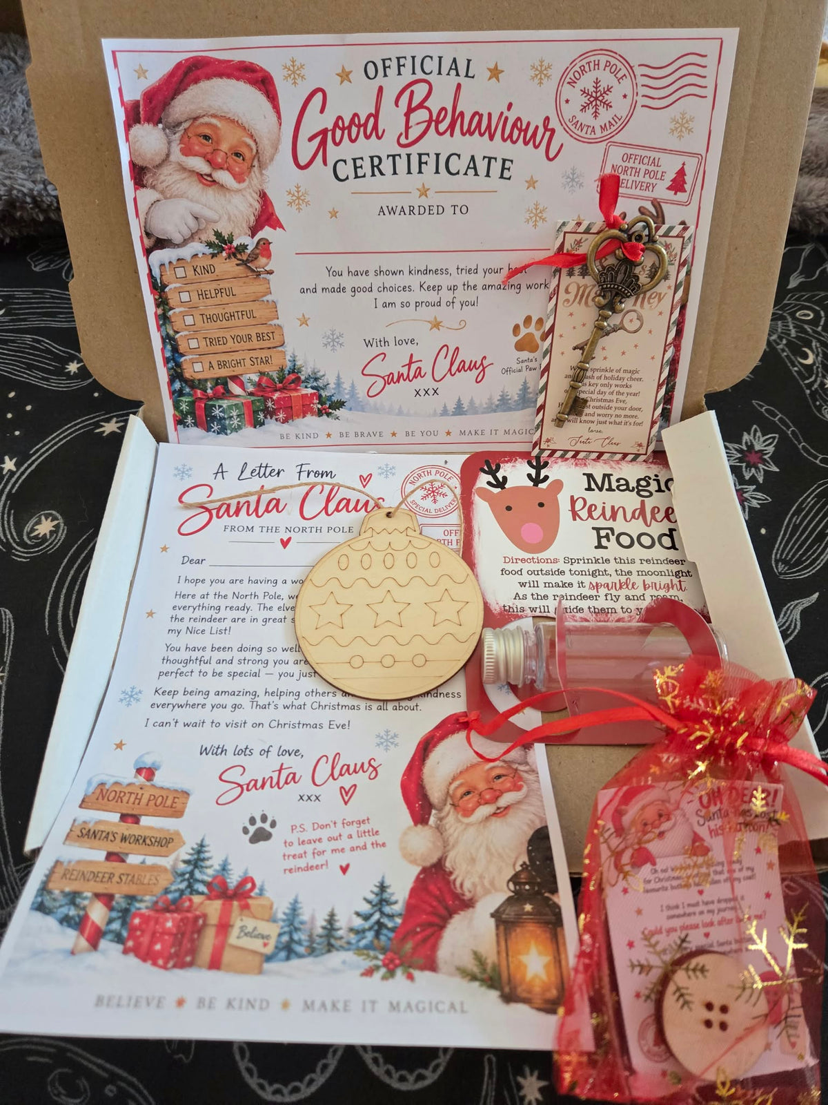 🎅 Santa’s Special Delivery Box